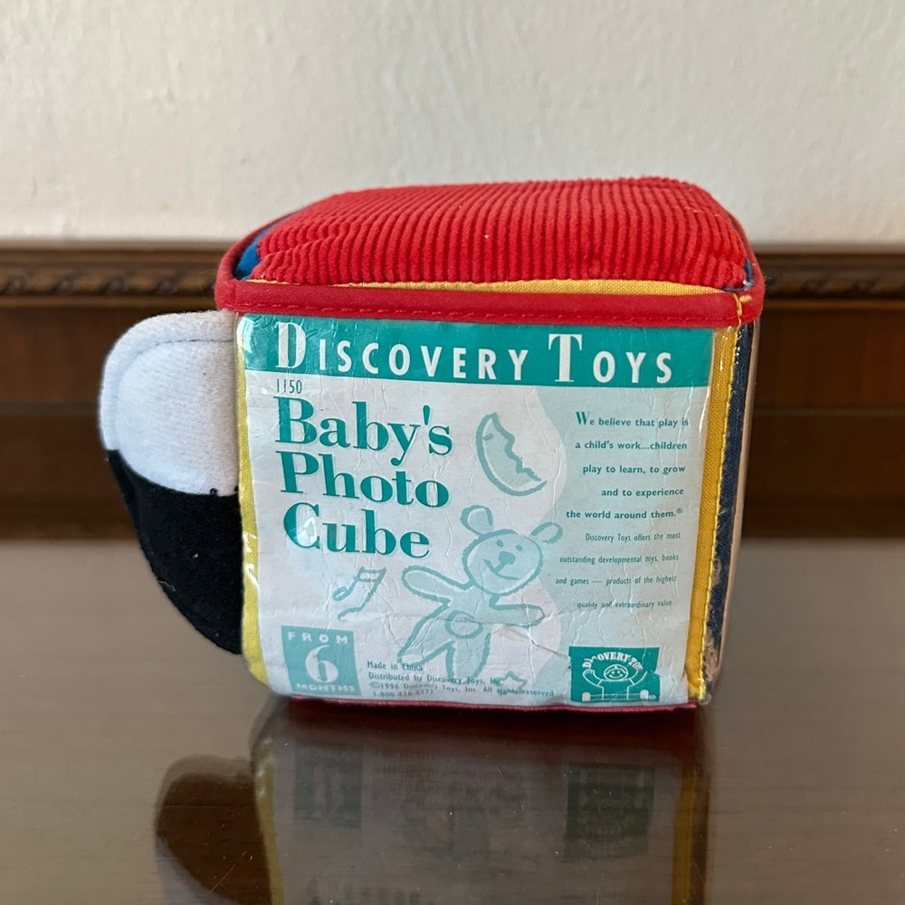 Vintage 1996 Discovery Toys Baby Photo Cube Soft Plush Sensory Toy 1150